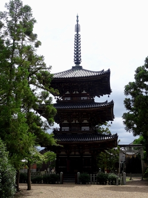 百済寺三重塔
