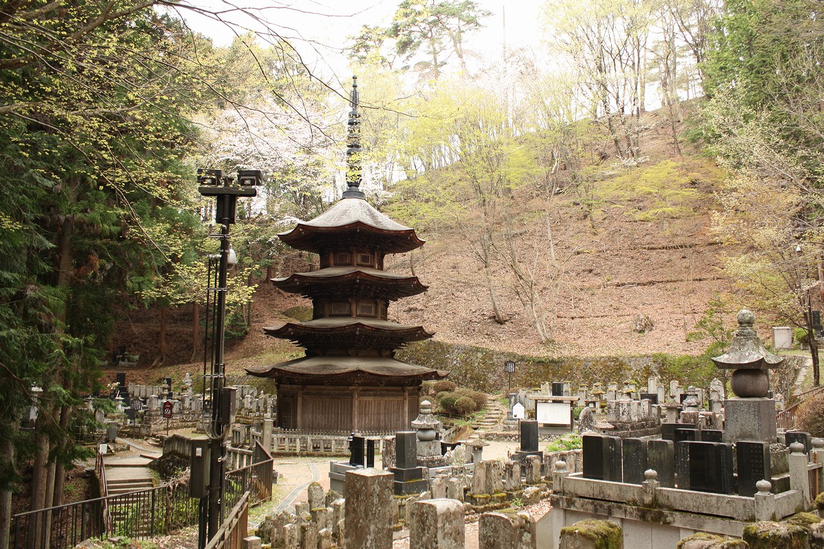 多層塔・多角塔・方形大塔・篋塔